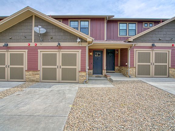 3rd image of 107 Eagle Ridge Dr