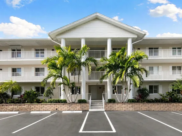 3072 Sandpiper Bay Cir APT M103, Naples, FL 34112