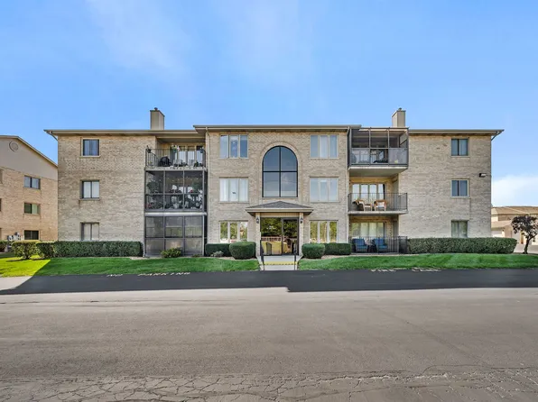 5041 139th Pl APT 406, Crestwood, IL 60418
