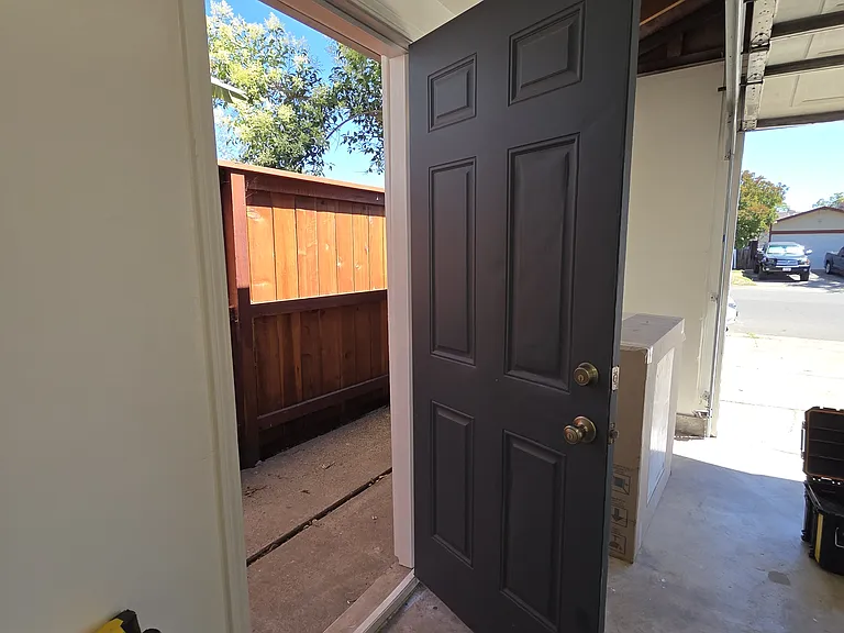 8533 Sun Florin Dr — Photo 12