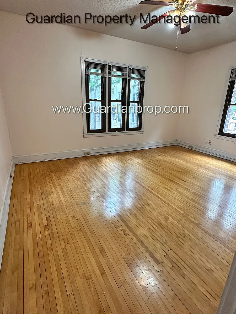 Building Photo - 2876 Humboldt Ave S #207
