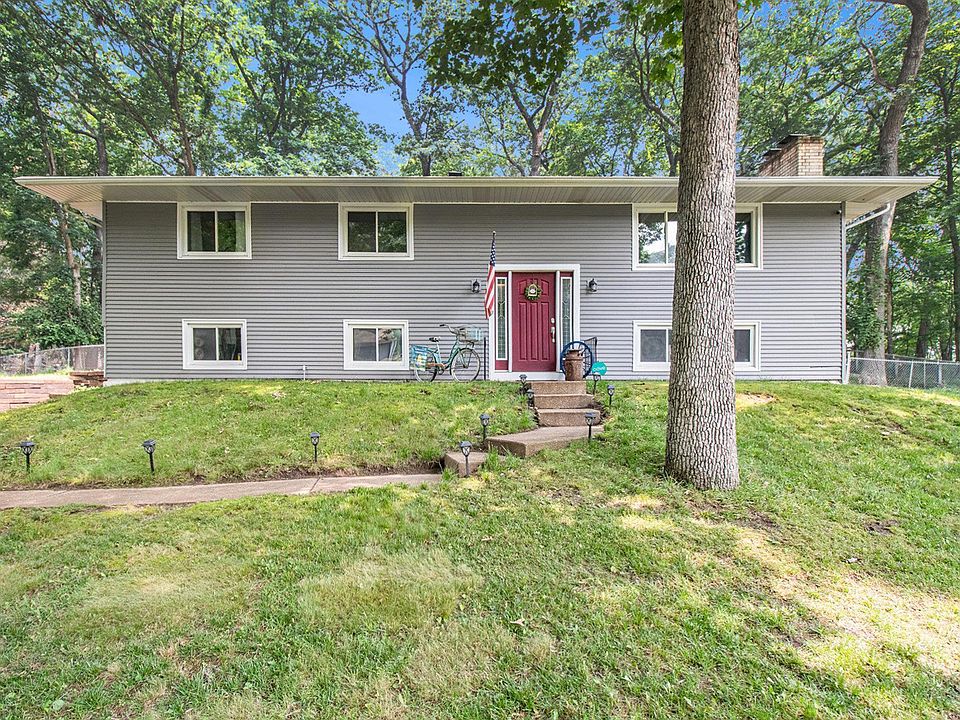 1st image of 21265 Forest Glen Dr
