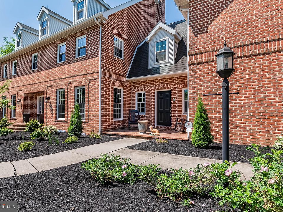 3 Fox Run Rd, Hummelstown, PA 17036 Zillow