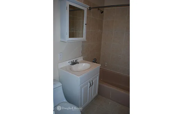 Rented by Douglas Elliman | media 24