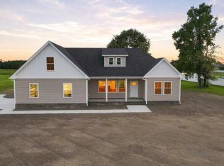 446 Pointe Vista Dr, Elizabeth City, NC 27909