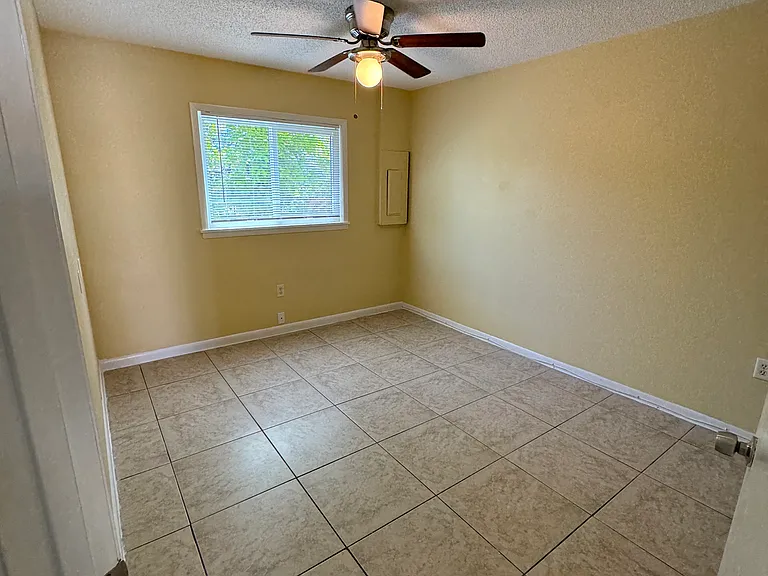 645 S McCall Rd #112 — Photo 13