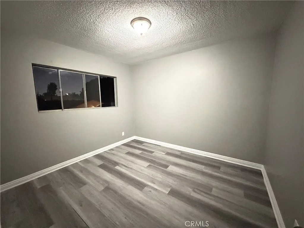 Building Photo - 349 Camarillo St #C