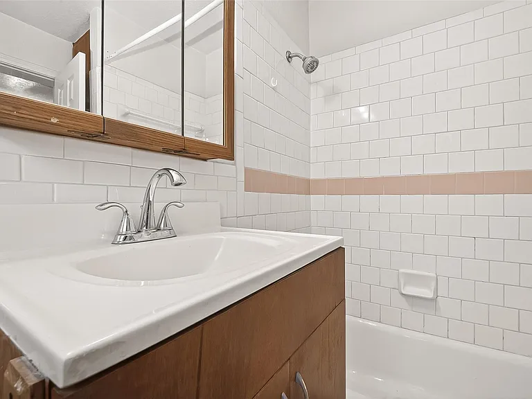 609 Cortlandt St #3 — Photo 23