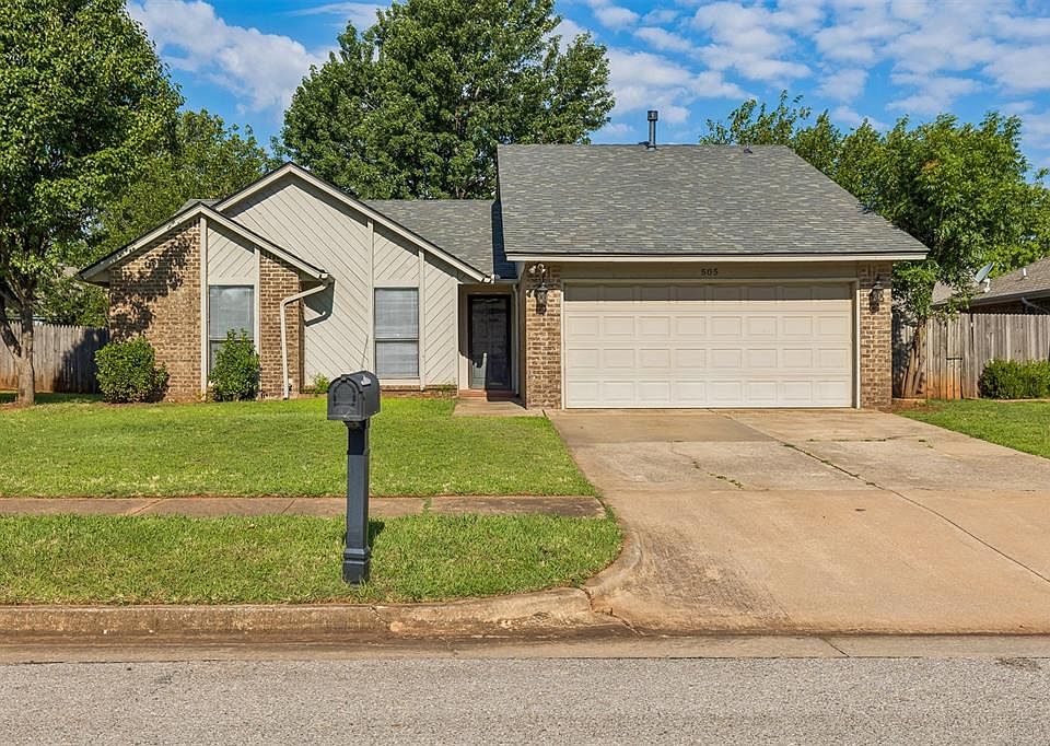 1st image of 505 Crestview
