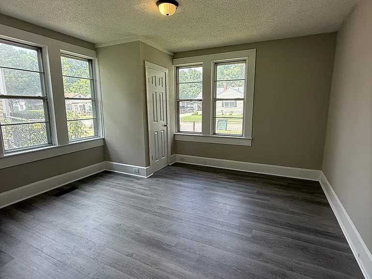 5509 Court P — Photo 6