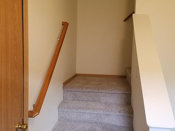 5th image of 5928 35th Ave S #B