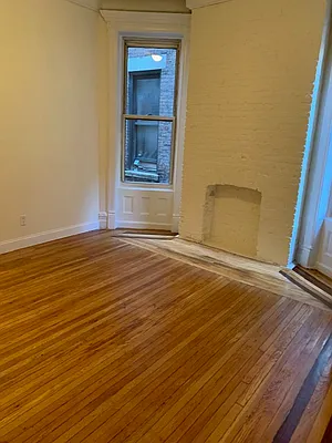 Rented by Walber 82nd Street | media 3