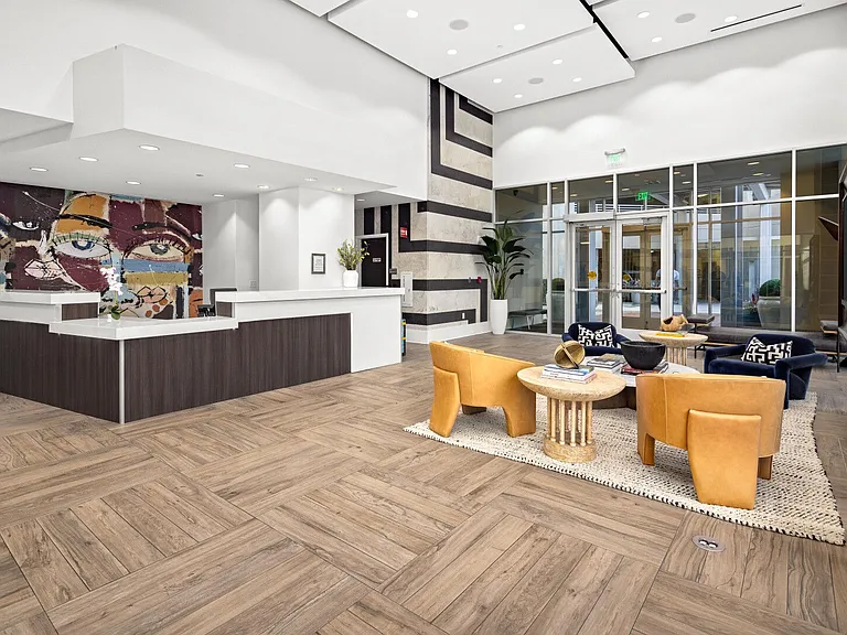 Skyhouse Orlando — Photo 14