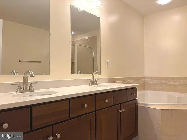 15127 Lilywood Ln — Photo 11