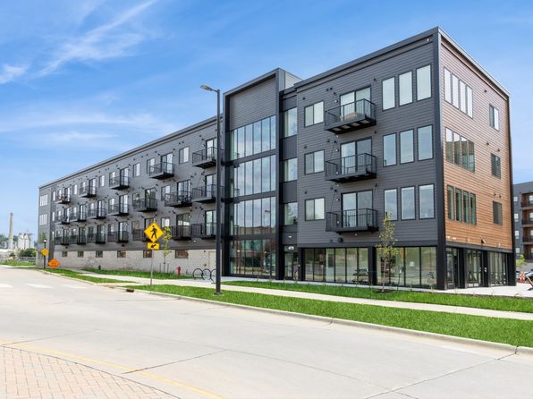 475 16th Ave SE #203