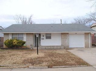 208 Overton Dr, Norman, OK 73071