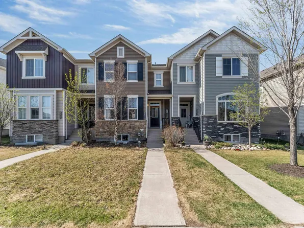8041 Chappelle Way SW, Edmonton, AB T6W 3K8