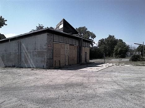 2nd image of 6901 S Normal Blvd
