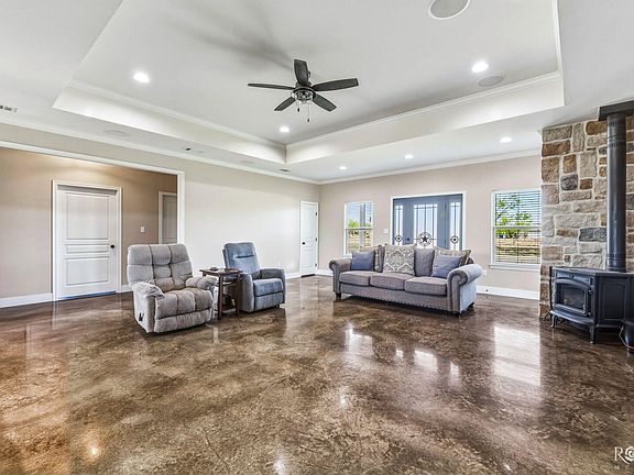 5th image of 2199 White Rock Rd