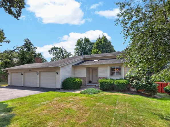 266 120th Ln NW, Coon Rapids, MN 55448