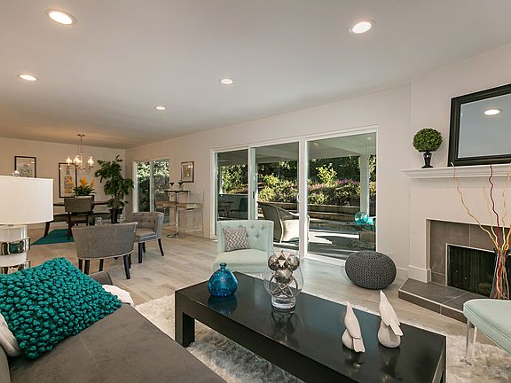 5th image of 1319 San Julian Dr