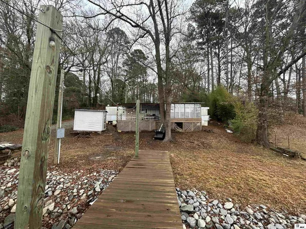 99 N Lakeview Dr, Farmerville, LA 71241