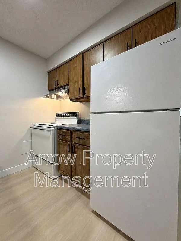2 bed, 1.0 bath, 788 sqft, $975 — Photo 4