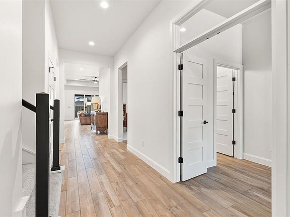 4th image of 12804 Cobblestone Curve Rd