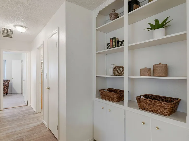 Park Villas Apartments — Photo 10