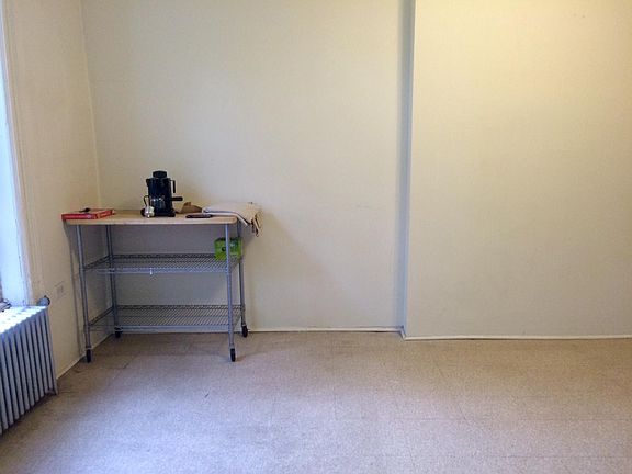 5th image of 626 President St APT 2