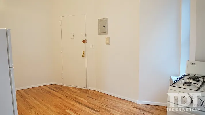 Rented by J Misrahi Realty Corp | media 33