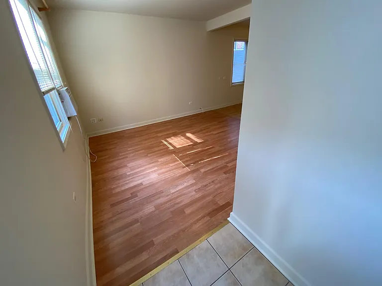 872 N Marshfield Ave #CH2 — Photo 5