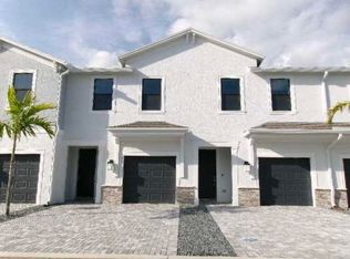 275 SW Sally Way, Stuart, FL 34997