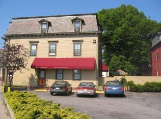 397 Cranston St #3, Providence, RI 02907
