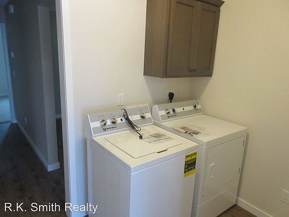 4th image of 4610 Woodgate Dr