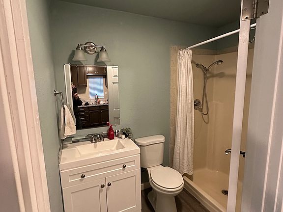 Bathroom SW