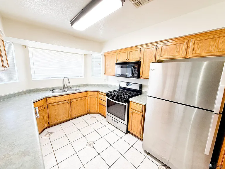 3016 W 24th Pl — Photo 10