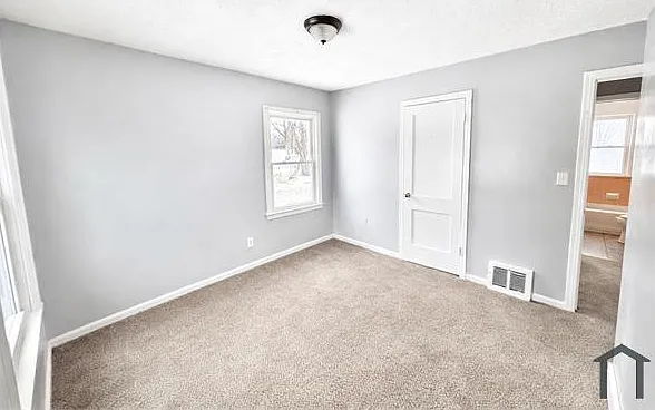 18452 Shaftsbury Ave #0 — Photo 6