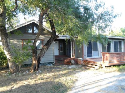 111 Morgan Dr, Mathis, TX, 78368
