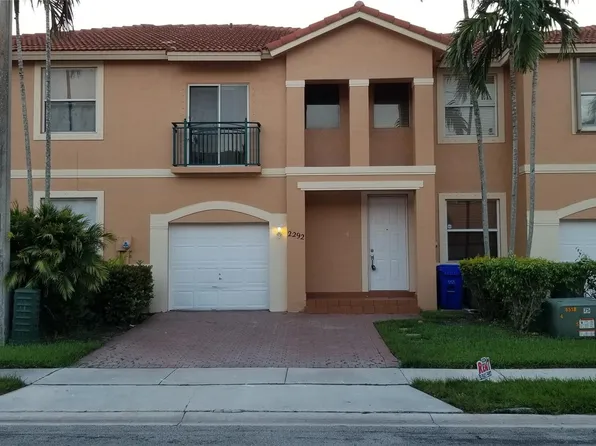 2292 NW 162nd Way, Pembroke Pines, FL 33028