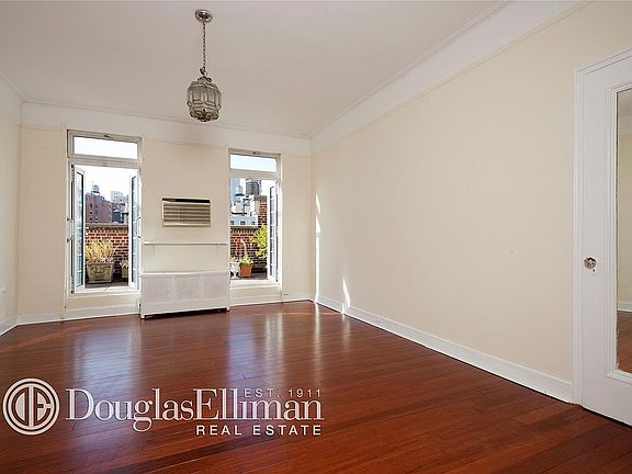 2nd image of 321 W 78th St #Ph10c