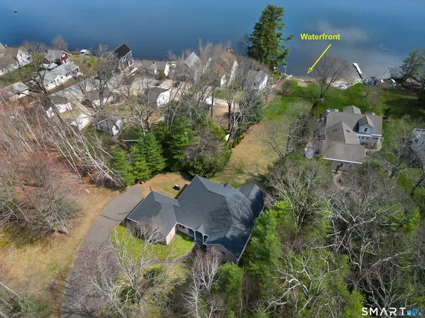 5 Crystal Ball Court, Ellington, CT 06029