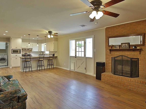 14 x 18 Family Room 