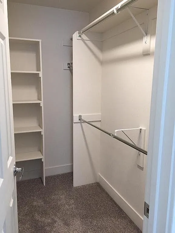 2 bed, 830 sqft, $1,525 — Photo 3