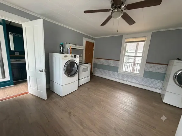 93 Goff St, Auburn, ME 04210