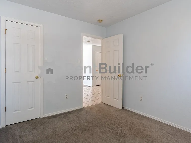 5008 Shadow Rock Rd NW — Photo 8