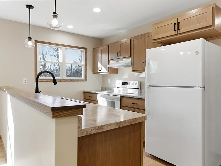 313 E Martin St #1 — Photo 9