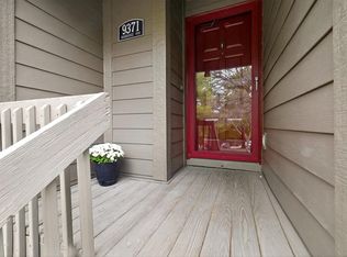 9371 S Lake Ridge Dr, Bloomington, IN 47401