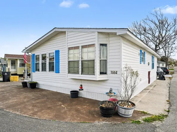 1664 E Lake Dr., Surfside Beach, SC 29575