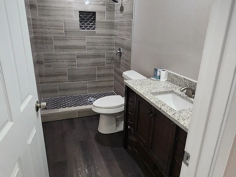 606 Crockett St — Photo 19